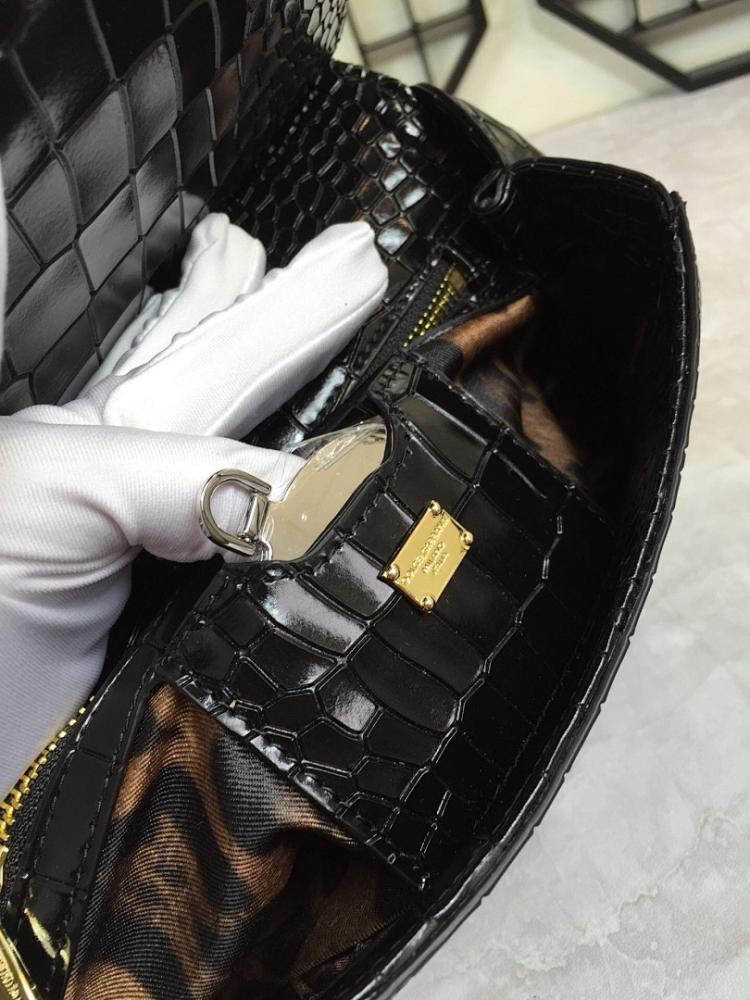 Modern Leather Crossbody Bag