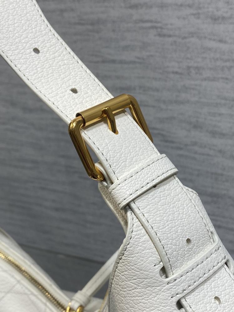 Classic Top Handle Bag Style 363755085