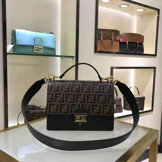 Luxury Shoulder Bag Style 698432091