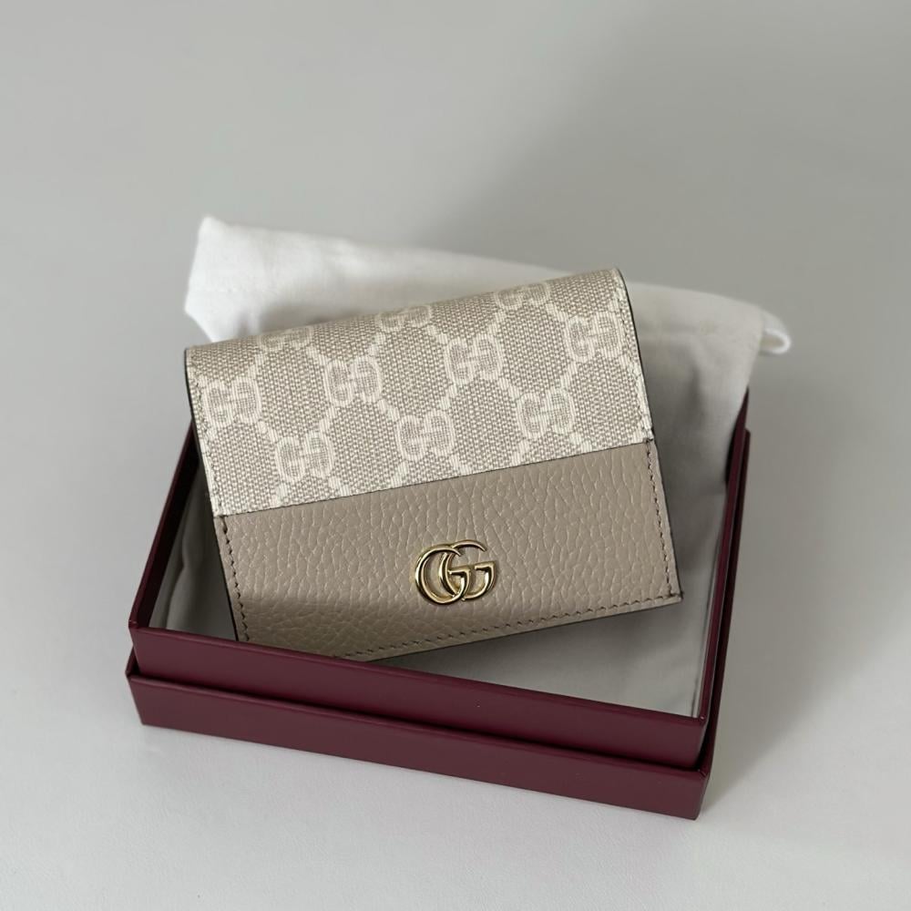 Luxury Wallet Style 590738684