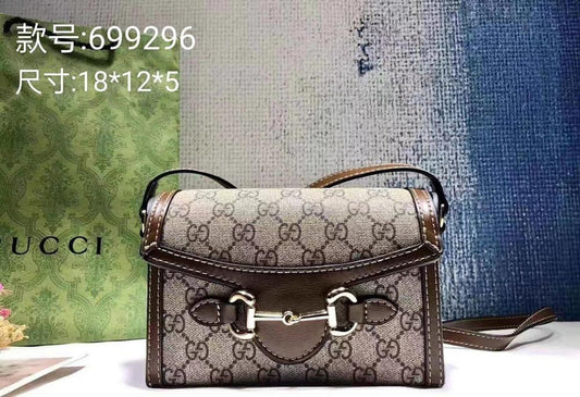 Elegant Refined Leather Top Handle Bag 18x12x5cm