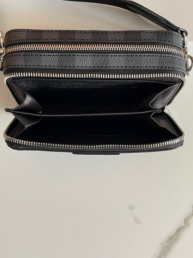 Modern Luxury Leather Shoulder Bag 18.5x11x6.5cm
