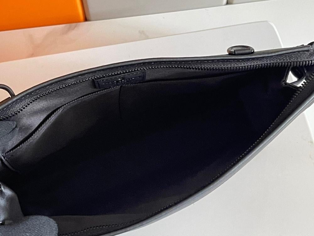Italian-Inspired Luxury Leather Shoulder Bag 28x21x6cm