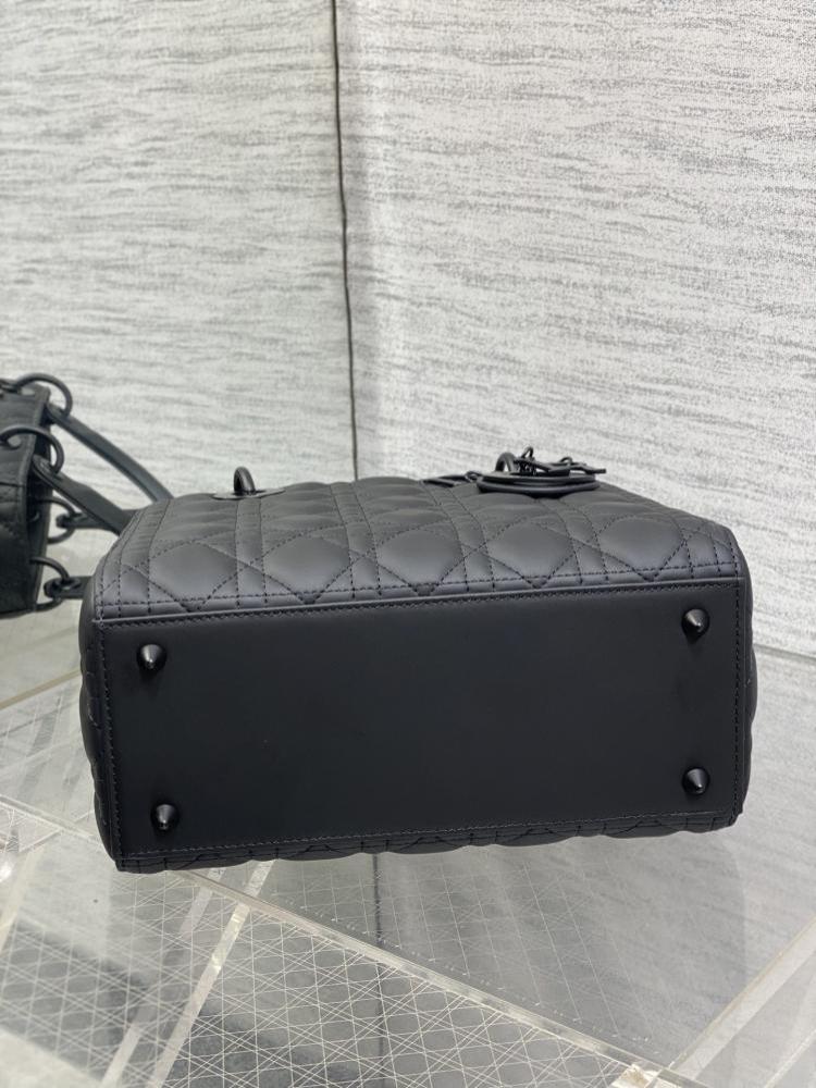 Lambskin Top Handle Bag Style 1714314068