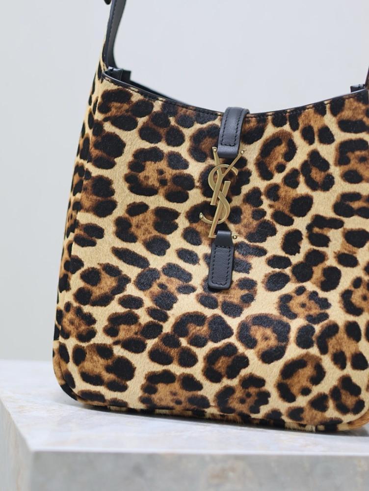 Alma Leather Shoulder Bag Style 1509983945
