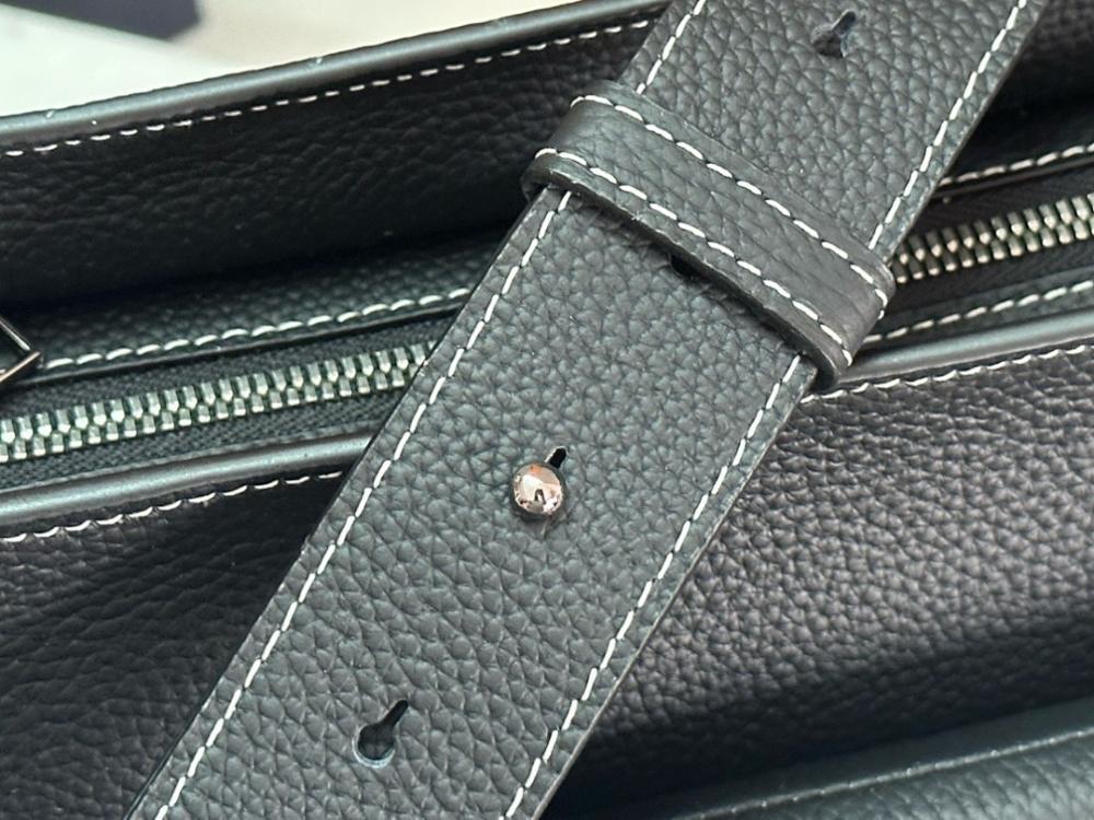 Stylish Grey Calfskin Shoulder Bag