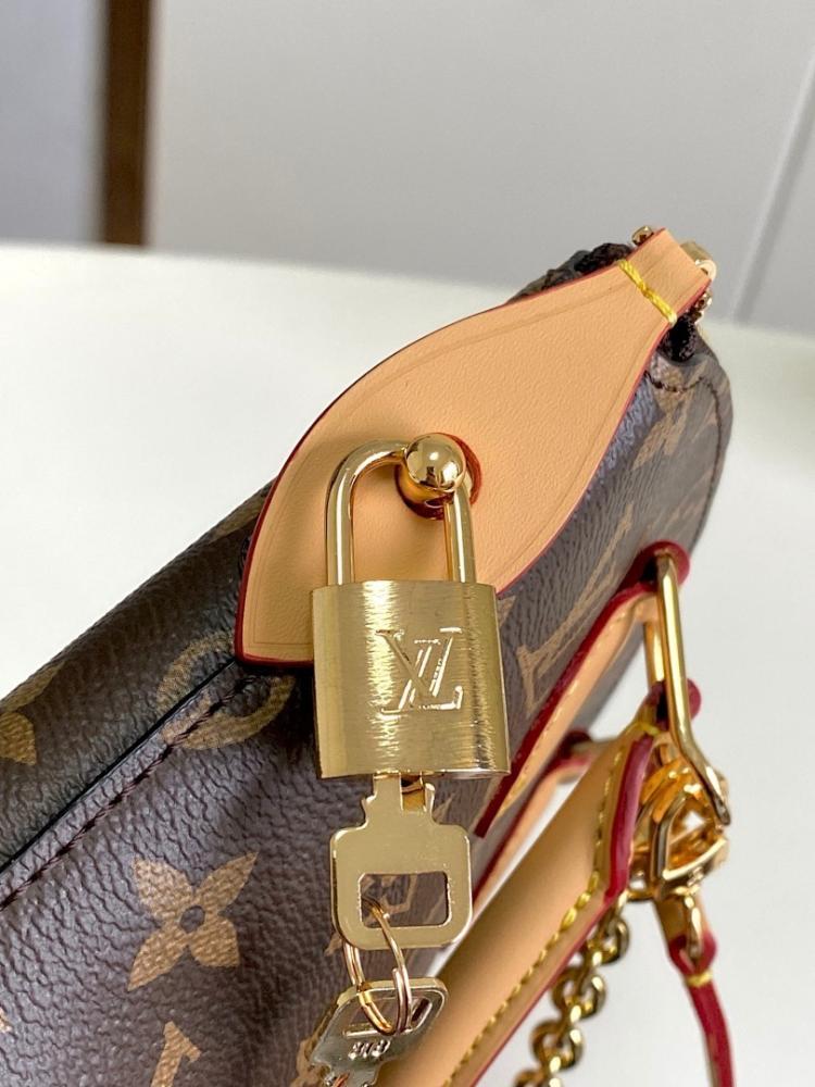 Luxury Elegant Top Handle Bag 15x19x7cm