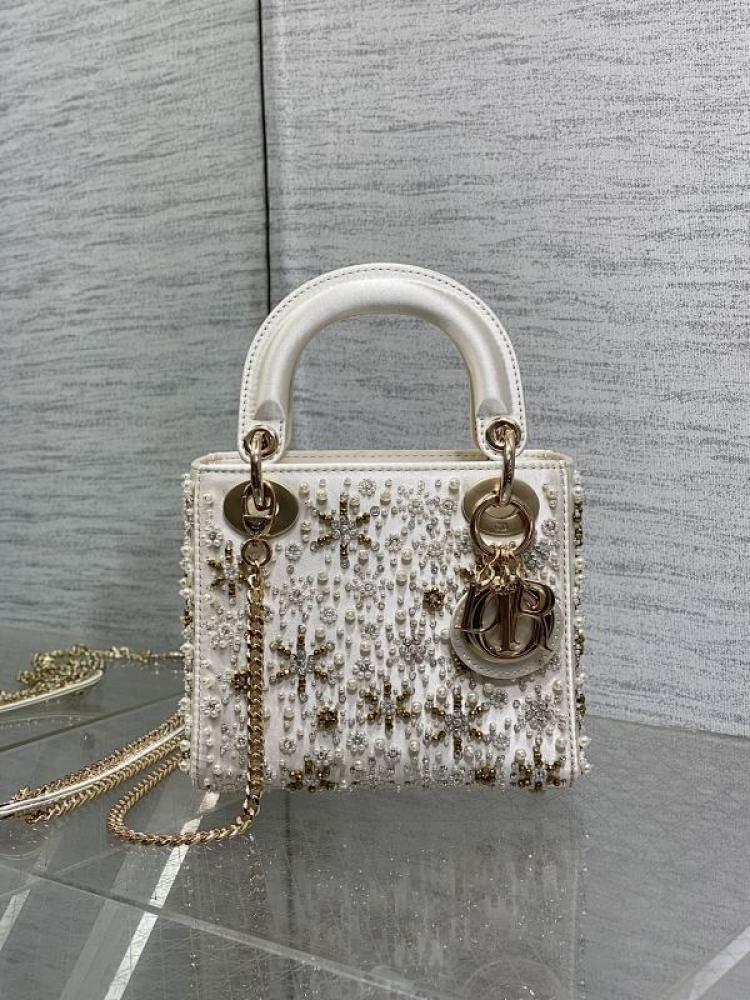 Shoulder Bag Style 115634110