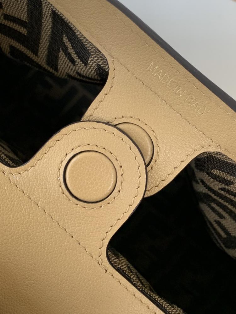 Leather Top Handle Bag Style 513490143