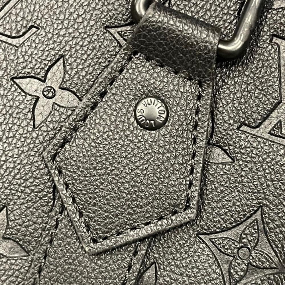 Stylish Refined Monogram Leather Shoulder Bag 19x22x7cm