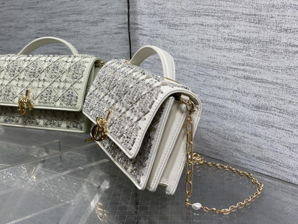 Wallet Style 505855113