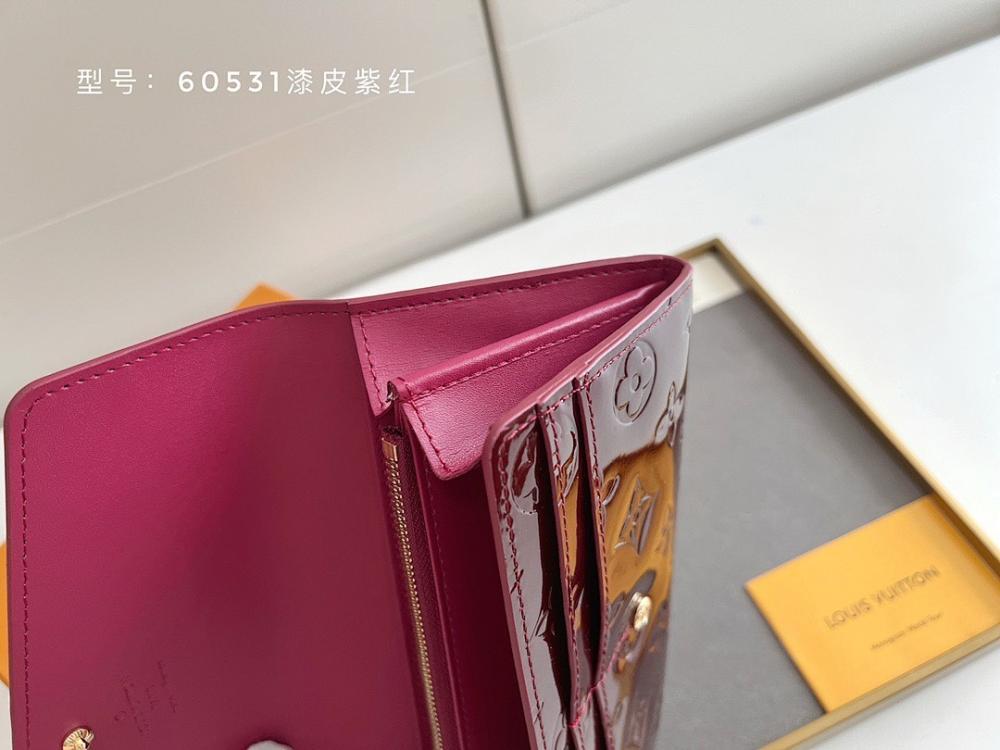 Stylish Leather Wallet 19x10cm