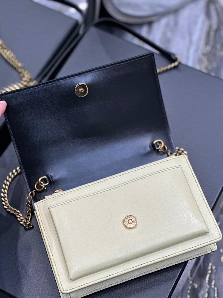 Classic Leather Crossbody Bag 19x14x5.5cm