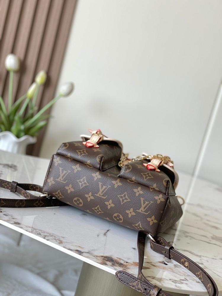 Stylish Refined Monogram Leather Crossbody Bag 21x23x10cm