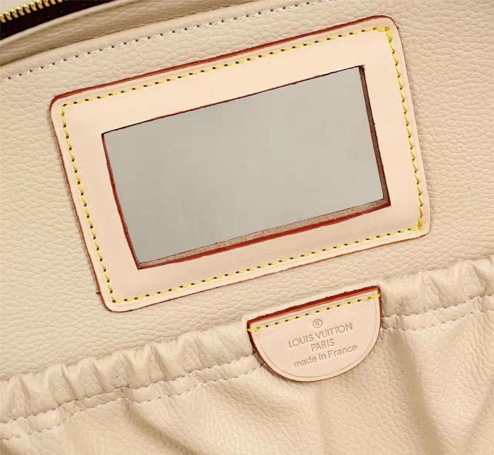 Stylish Refined Gold Monogram Leather Shoulder Bag 32x20x21cm