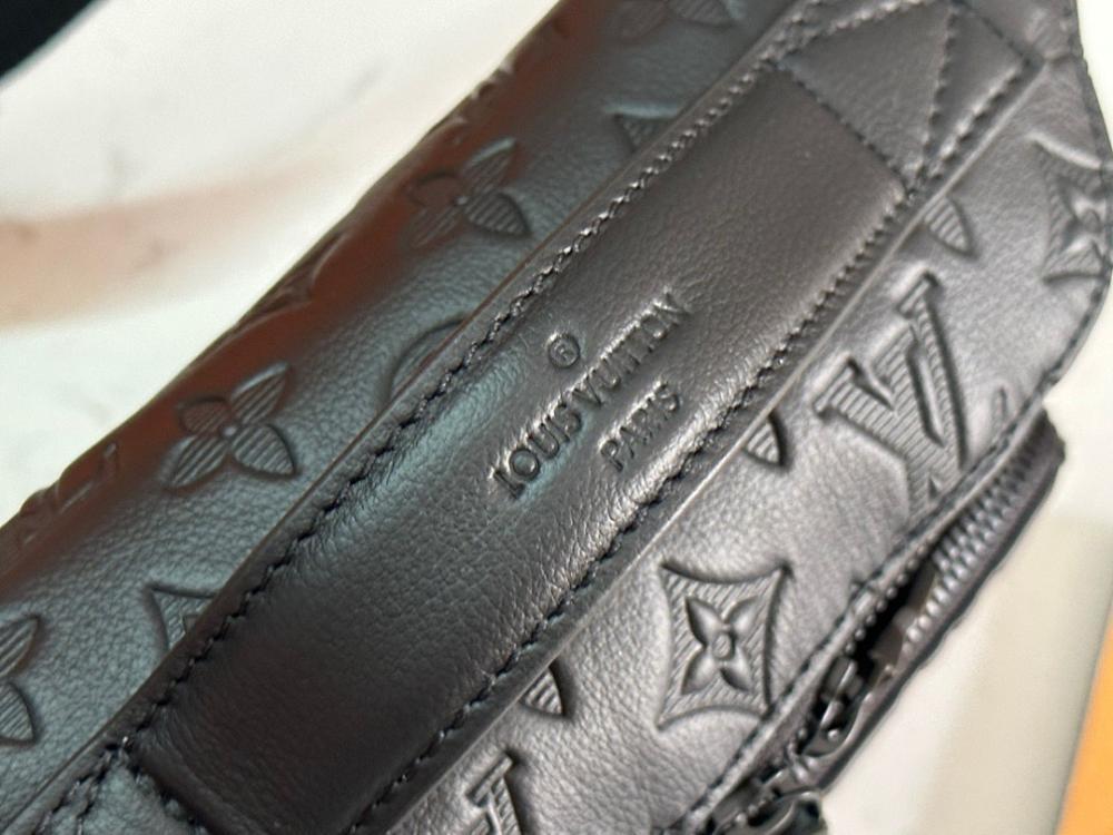 Modern Elegant Monogram Leather Shoulder Bag 30x15x8cm