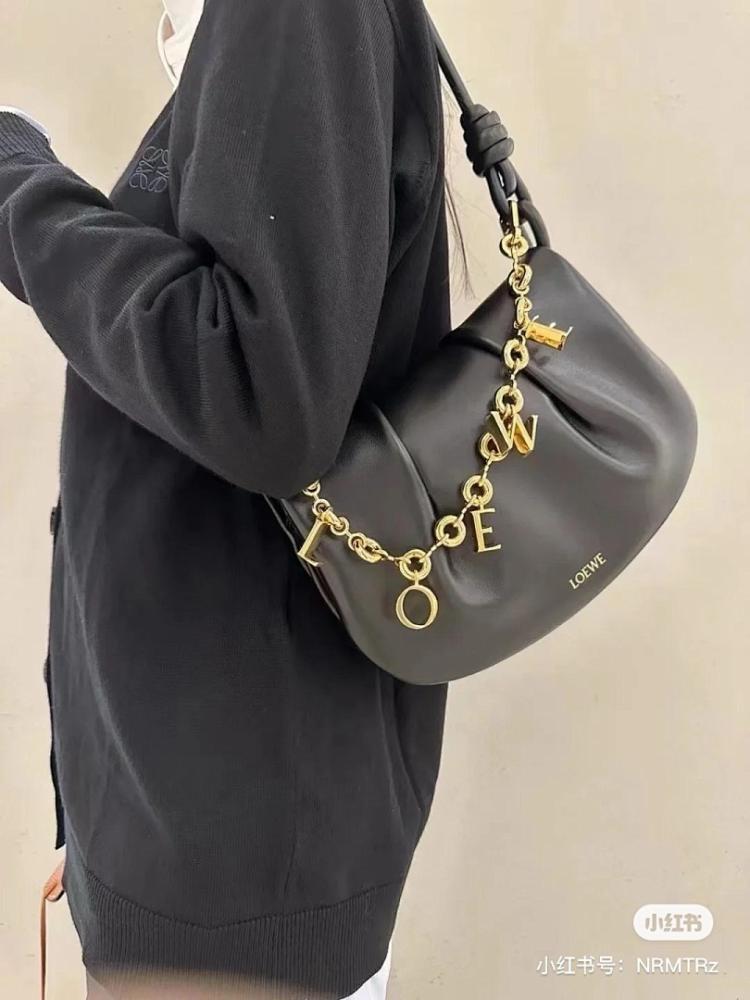 Modern Calfskin Shoulder Bag 25x17x8cm