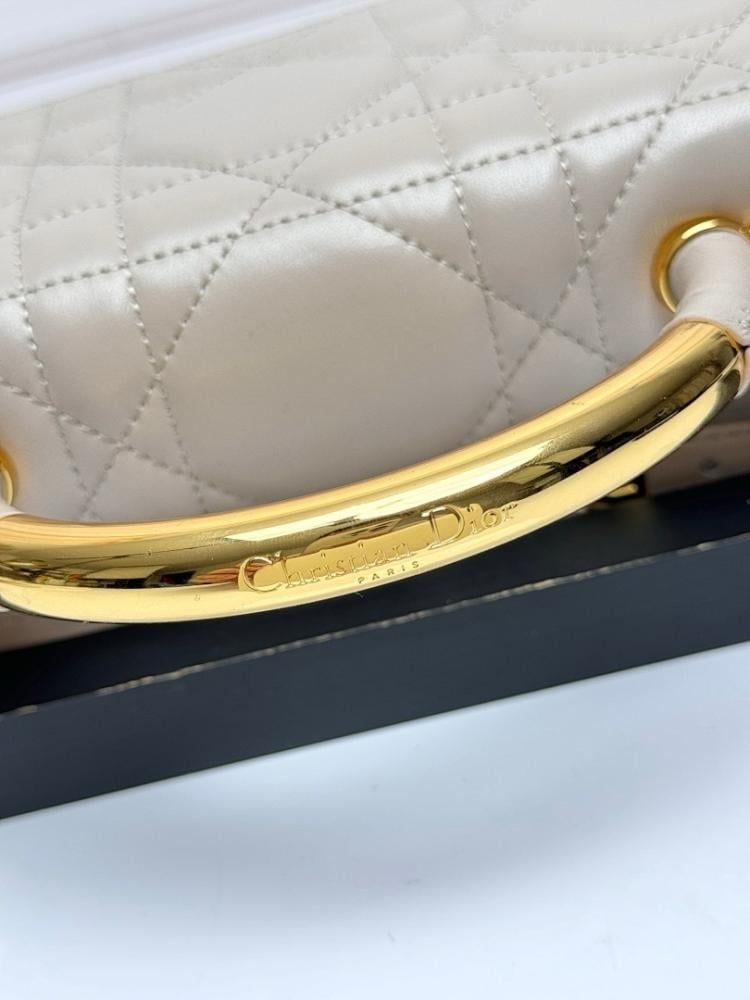 Modern Stylish Quilted Leather Shoulder Bag 20x12x5cm