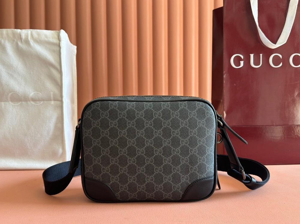 Classic Luxury Bag 23.5x18x8cm