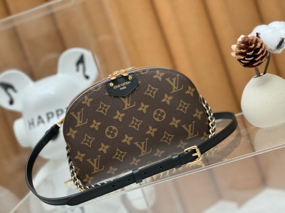 Stylish Woven Shoulder Bag