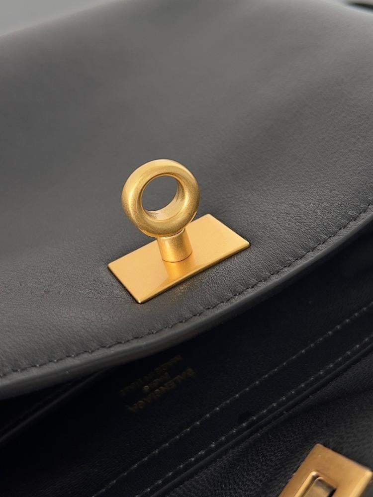 Classic Bag 23x10x8.5cm