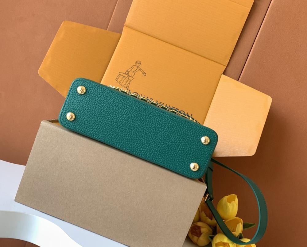 Leather Shoulder Bag Style 662269524