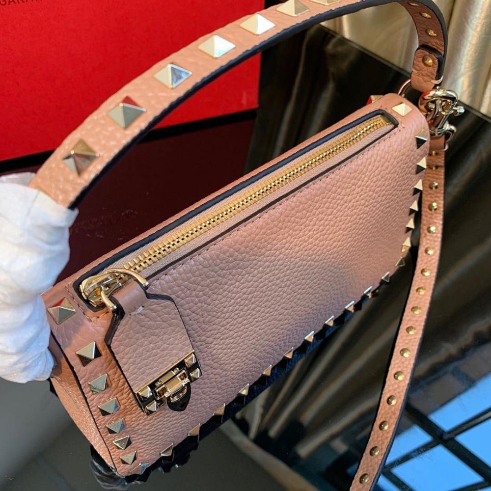 Modern Calfskin Crossbody Bag 19x13x7cm