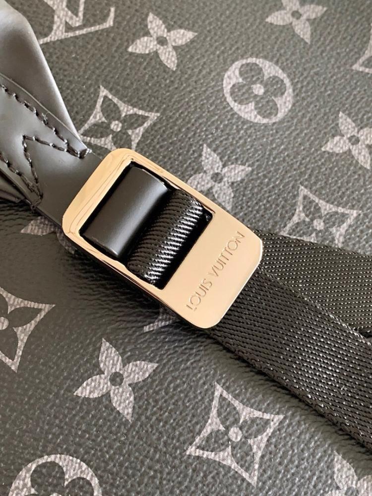 Stylish Leather Shoulder Bag