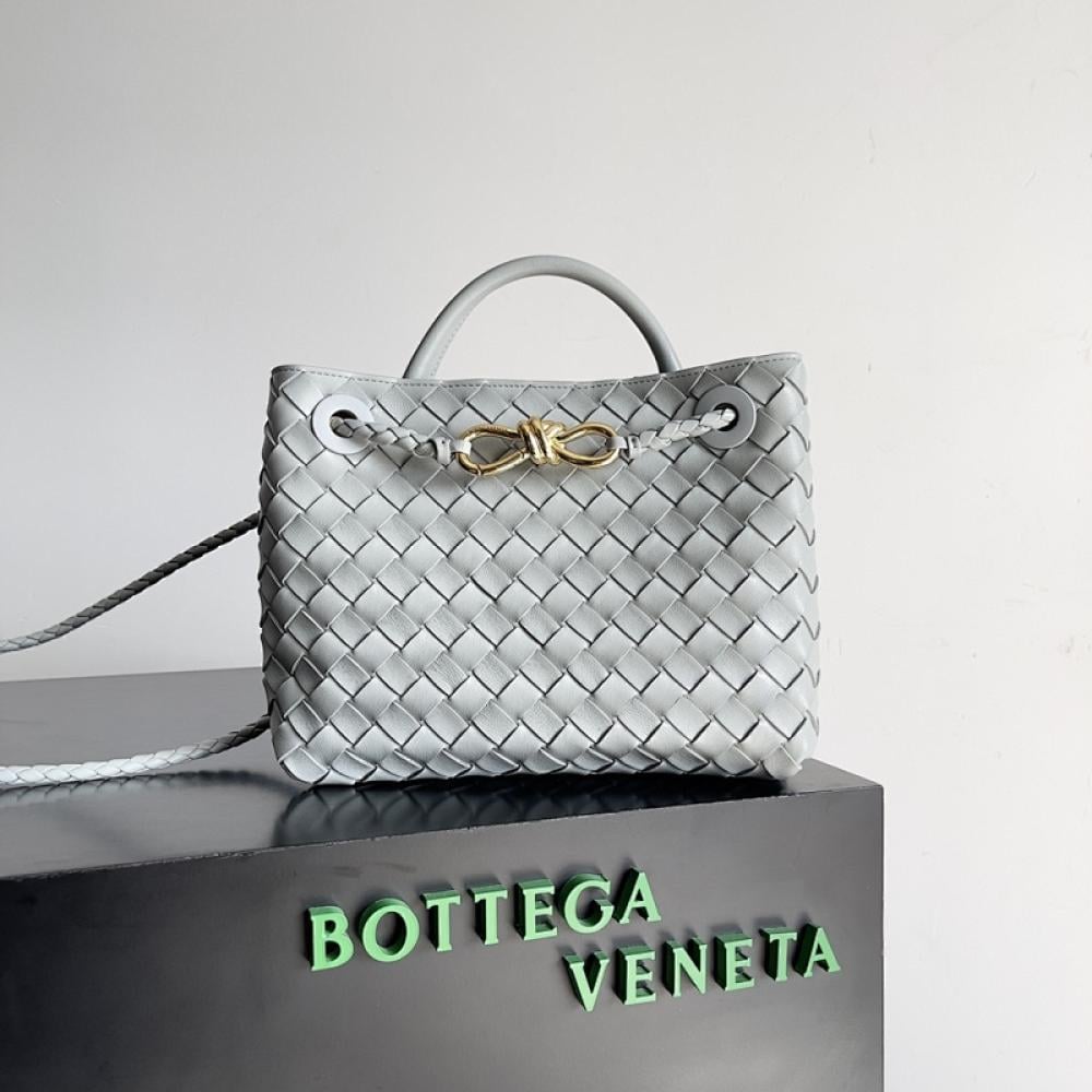 Luxury Top Handle Bag Style 526484192