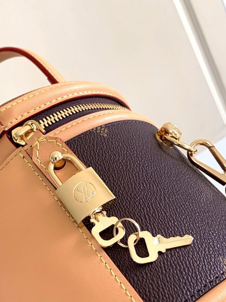 Stylish Refined Shoulder Bag 15x17x15cm