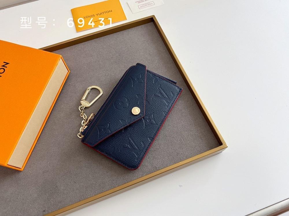 Italian-Inspired Stylish Leather Top Handle Bag 13x9.5x2.5cm