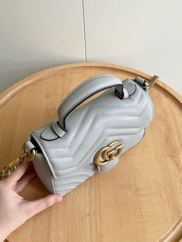 Classic Shoulder Bag 21x15.5x8cm