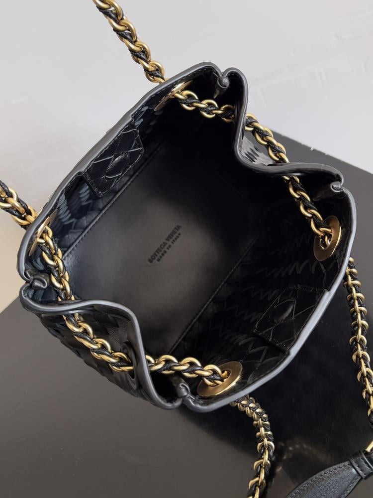 Classic Top Handle Bag Style 1493381393