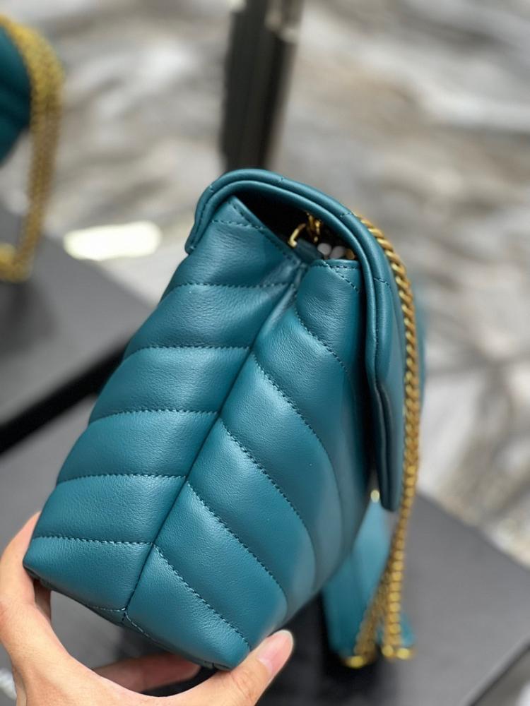 Stylish Calfskin Shoulder Bag 25x17x9cm