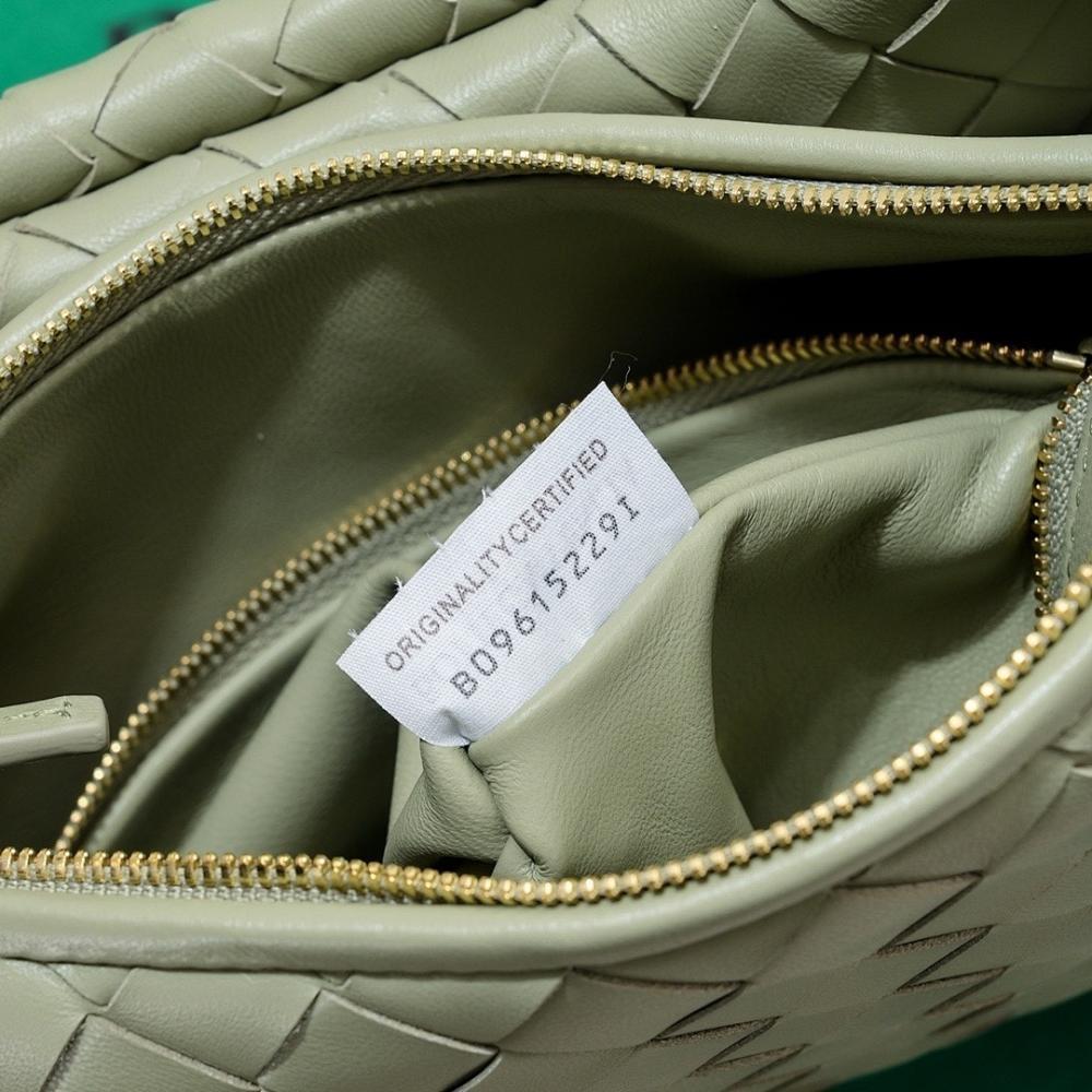 Bobby Woven Leather Shoulder Bag 36x25x10cm