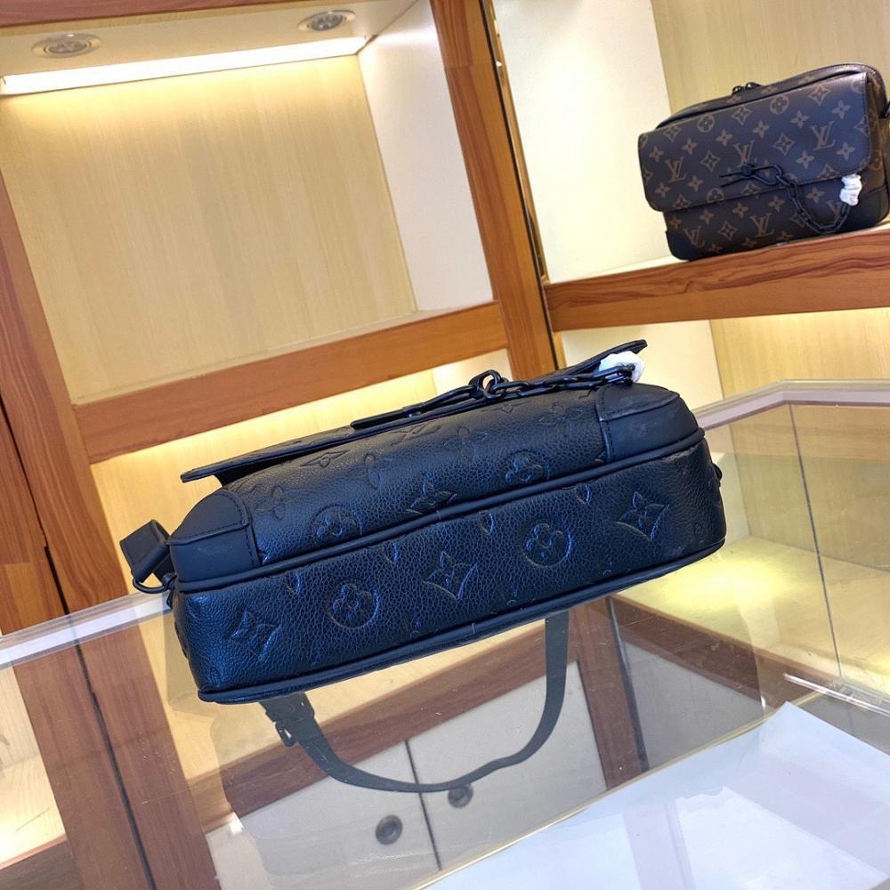 Stylish Leather Shoulder Bag 24x17x5cm