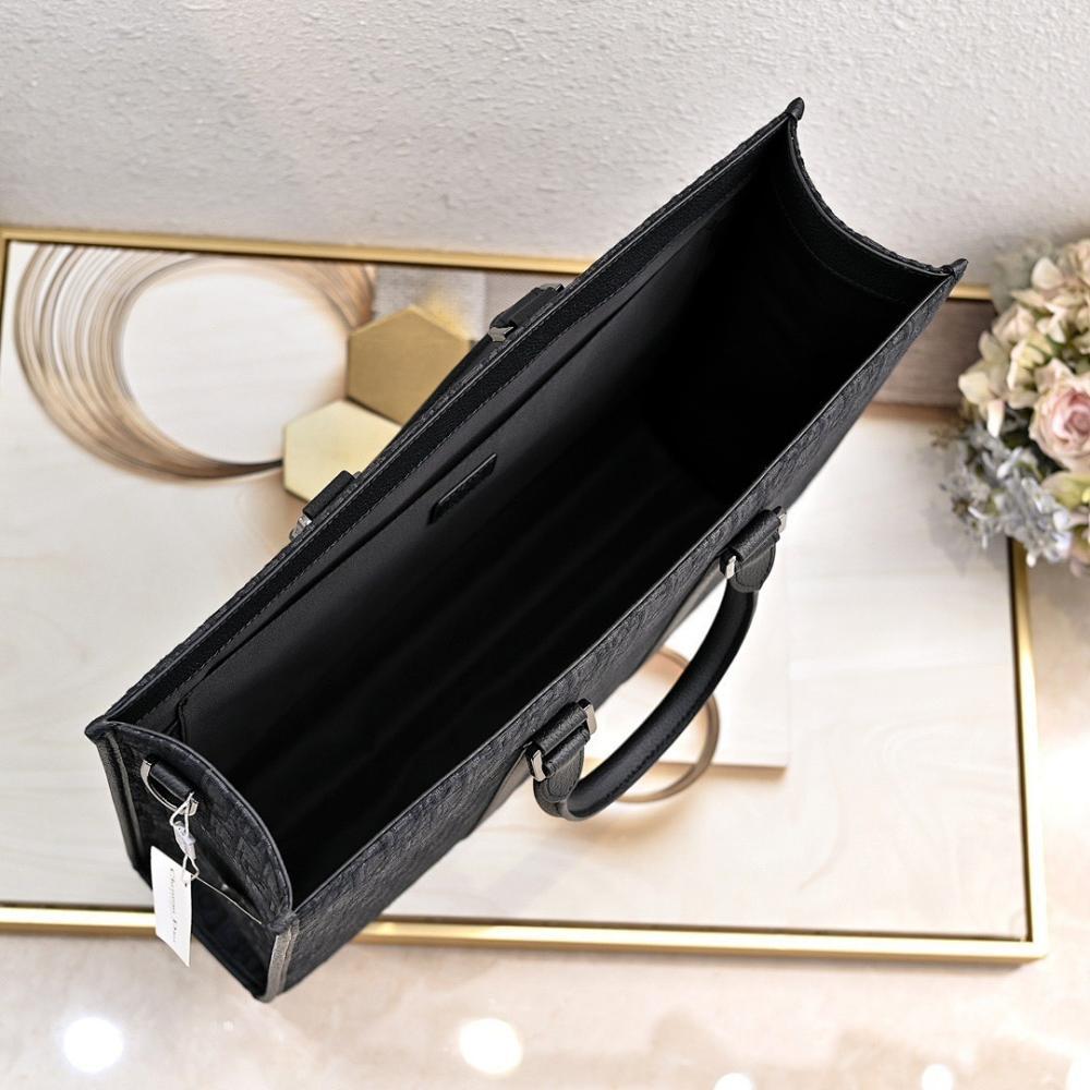Modern Luxury Leather Shoulder Bag 40.5x35x12cm