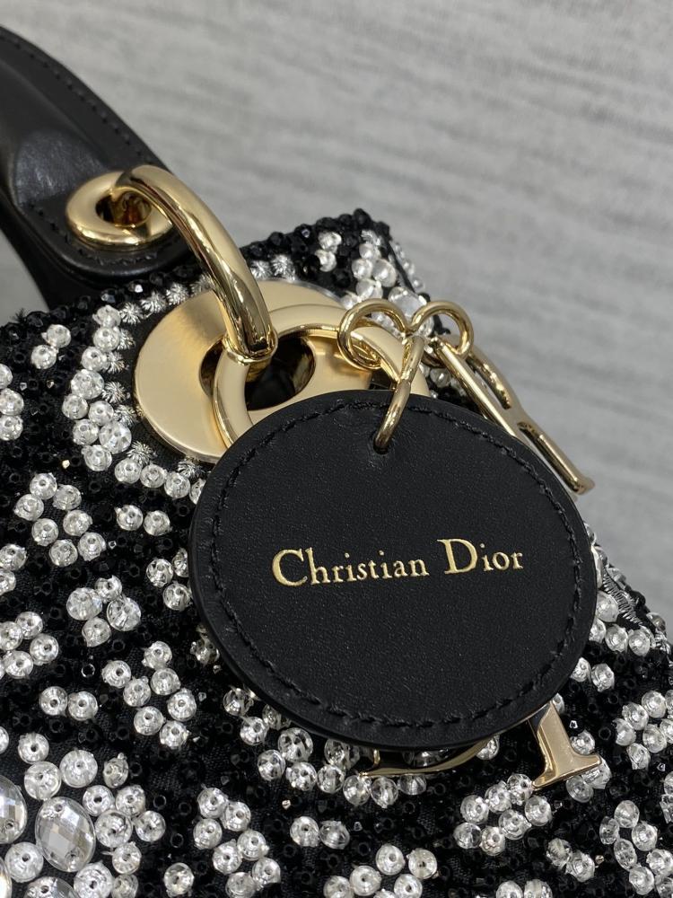 Classic Top Handle Bag Style 331785648