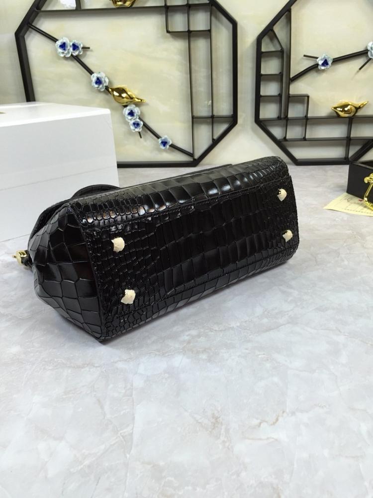 Modern Leather Crossbody Bag