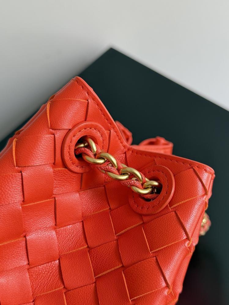 Classic Top Handle Bag Style 544783645