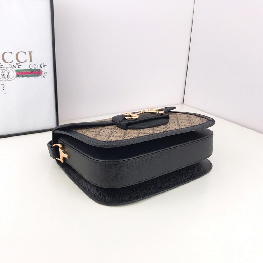 Modern Italian-Inspired Top Handle Bag 25x18x8cm