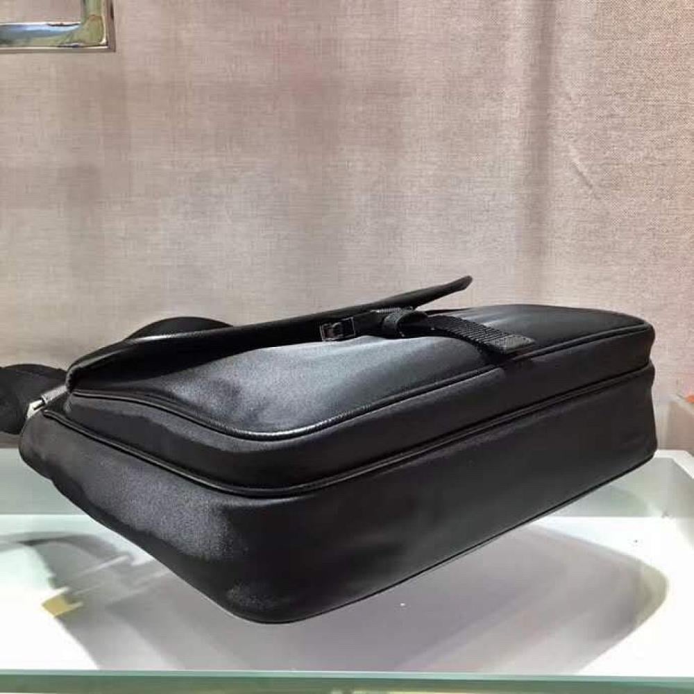 Stylish Saffiano Leather Crossbody Bag