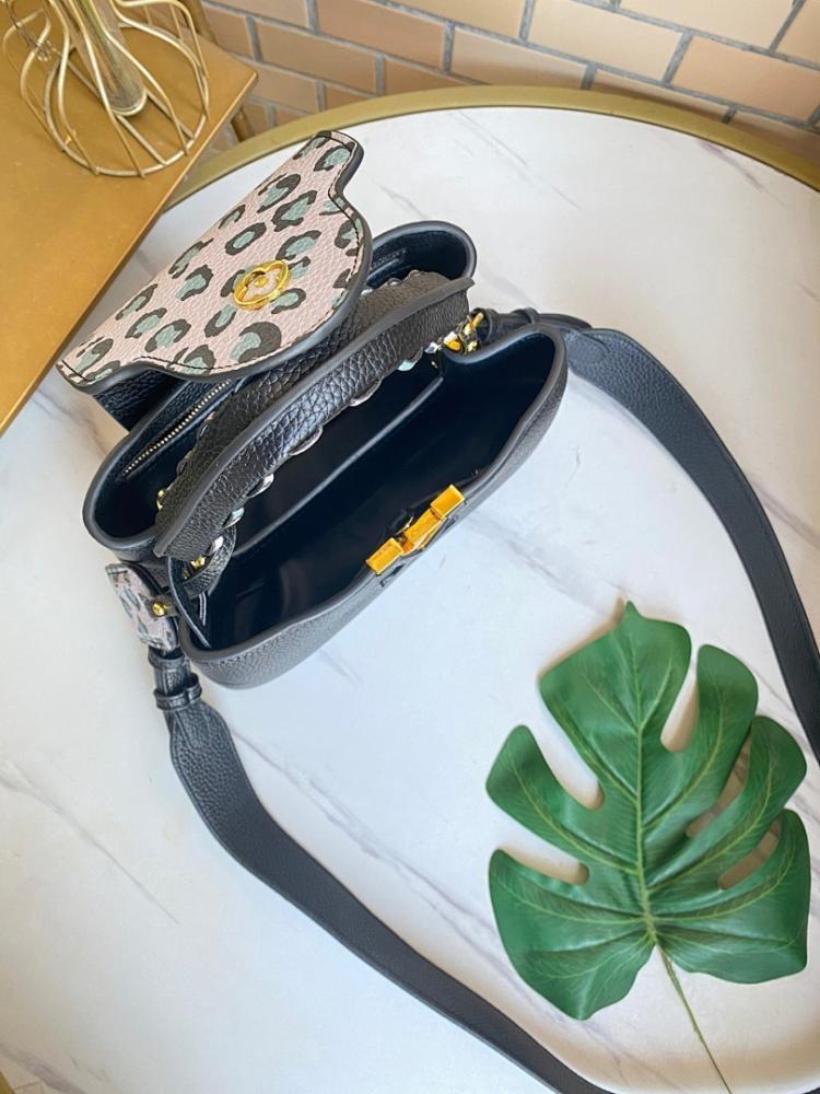 Classic Luxury Leather Shoulder Bag 27x18x9cm