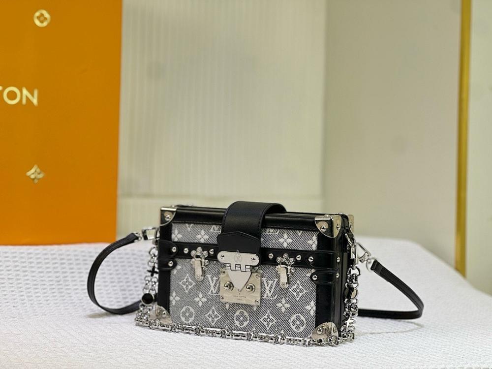 Modern Italian-Inspired Canvas Shoulder Bag 20x12.5x5cm