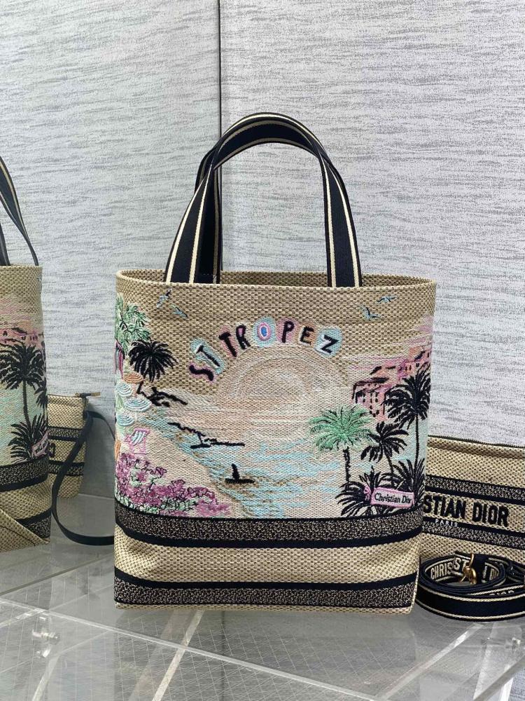 Embroidered Shoulder Bag Style 682661974