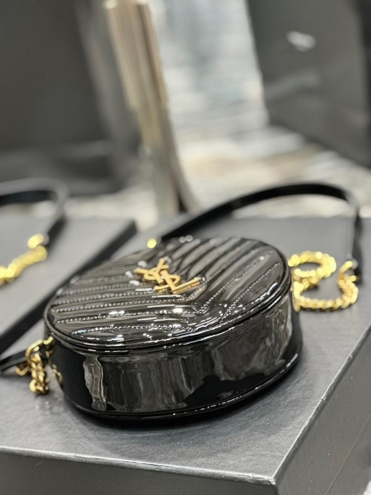 Italian-Inspired Elegant Bag 17x17x5.5cm