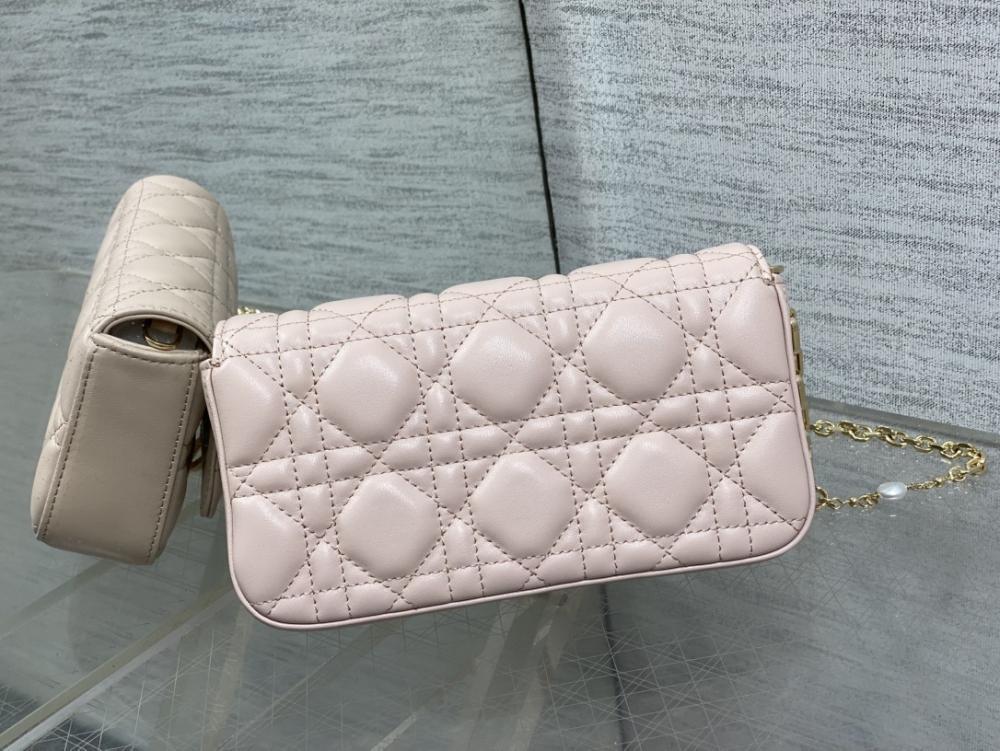 Classic Top Handle Bag Style 1529670759