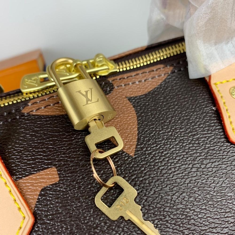 Modern Refined Shoulder Bag 30x21x17cm