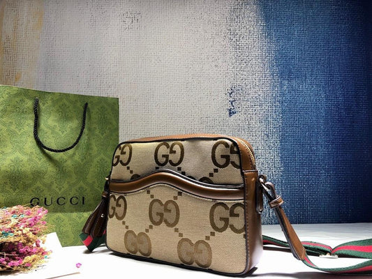 Modern Refined Monogram Leather Top Handle Bag 25.5x20x6cm