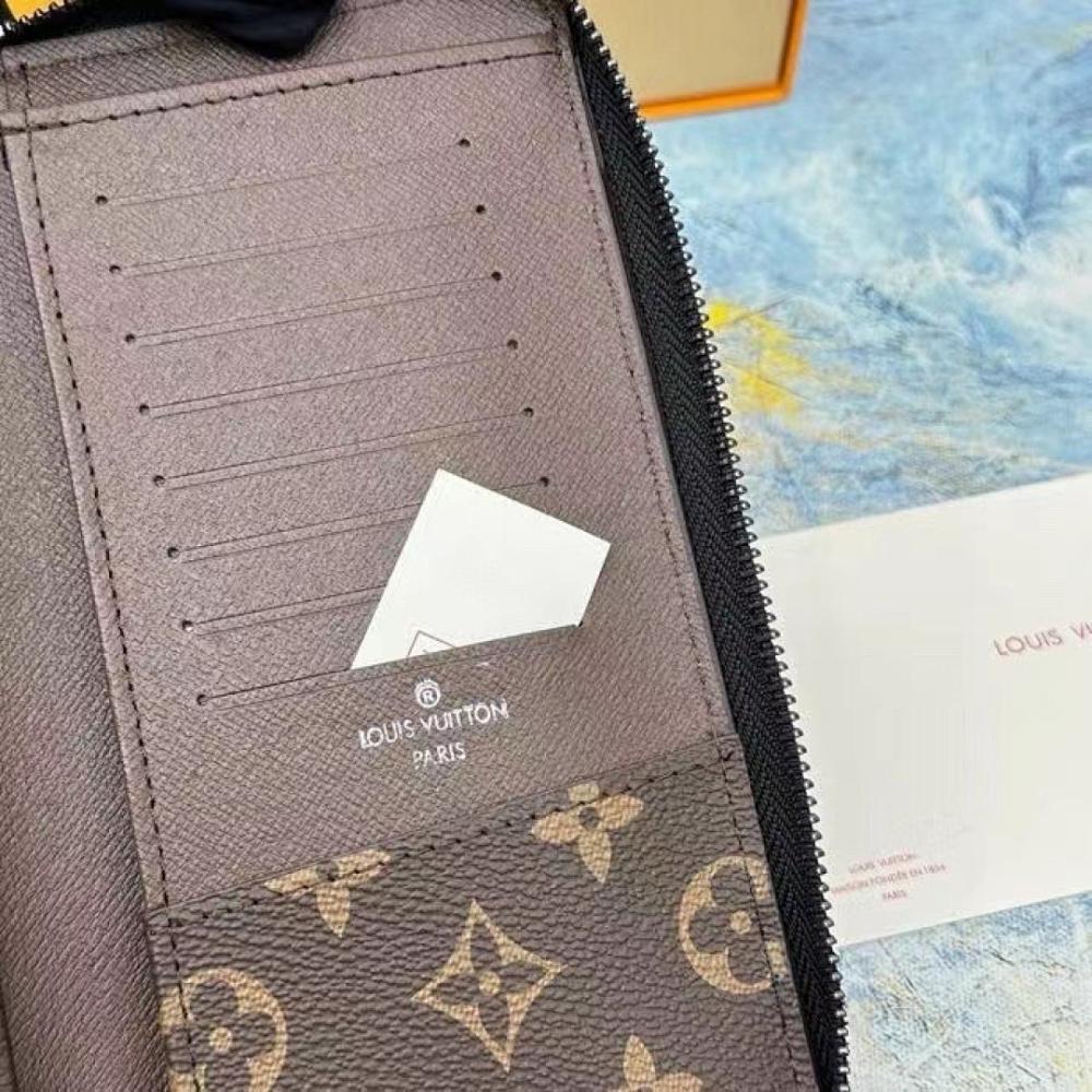 Stylish Refined Wallet 19.5x10.5x2.5cm